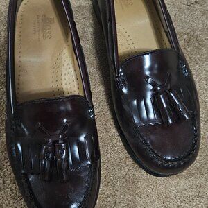 Bass leather size 7.5 wide wine color tassel penny loafers